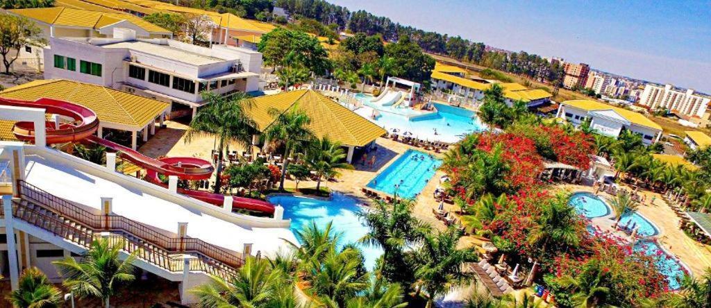 L'Acqua Diroma - Oficial - Piscinas 24 Horas Caldas Novas Dış mekan fotoğraf